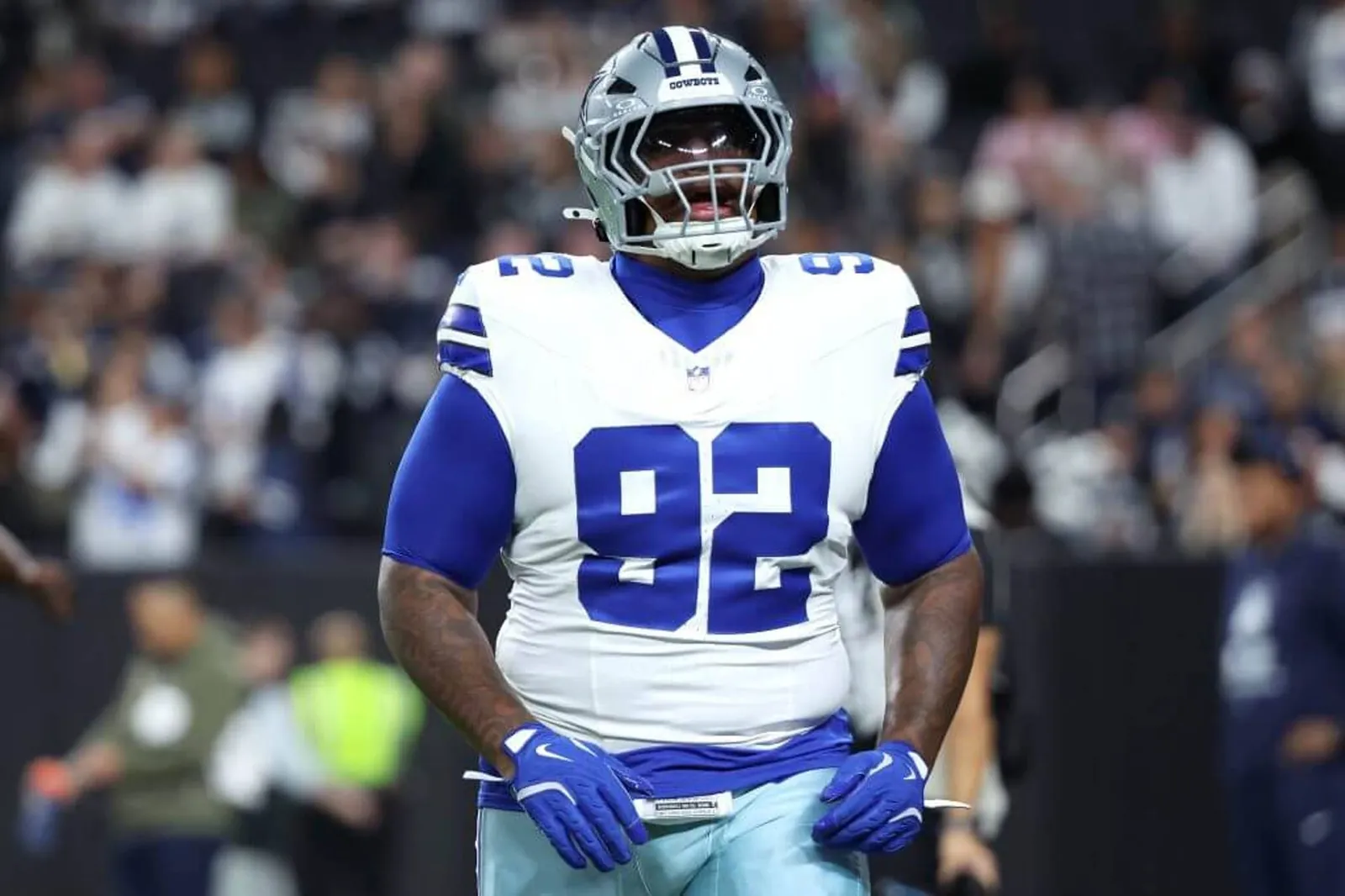 Quinnen Williams #92 of the Dallas Cowboys warms up before a game against the Las Vegas Raiders at Allegiant Stadium on Nov. 17, 2025, in Las Vegas.